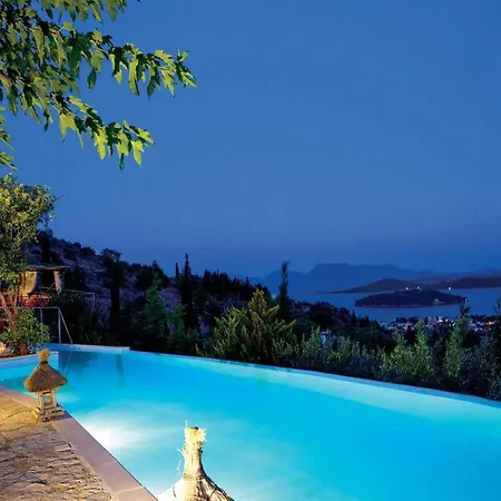 Rachi Sleeps 8 Air Con Wifi * Nydri (Lefkada)